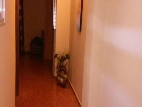 Piso de 2 habitaciones, salón, cocina y baño. Céntrico y completamente reformado.
