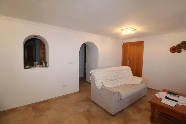 Chalet independiente con piscina privada, jardín y garaje en El Chaparral, Torrevieja — 24