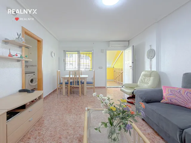 Dream Hills! Encantador Bungalow listo para entrar a vivir en urbanización exclusiva con preciosas zonas verdes y piscina comunitaria — 17
