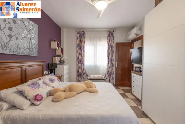 Casa en Armilla con terraza, patio y amplia cochera — 17
