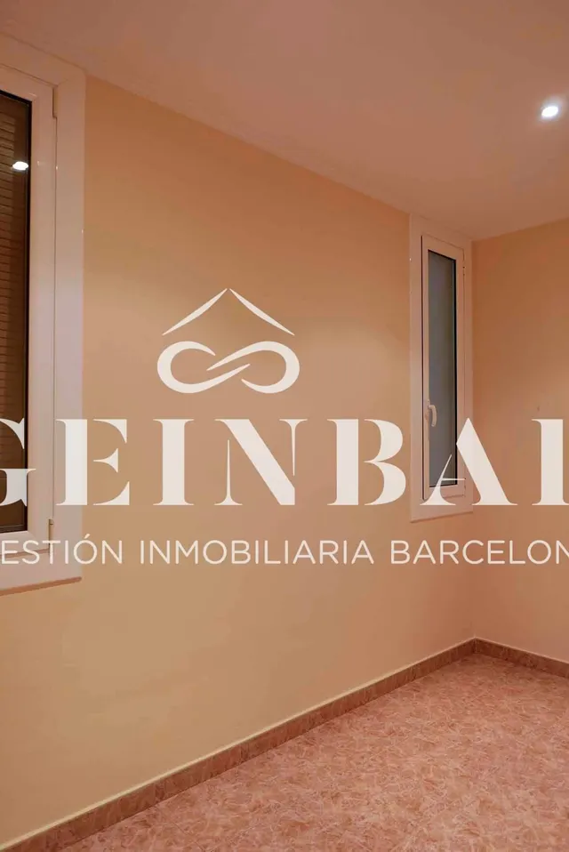 PISO CON TERRAZA DE 25 M2 Y SALA POLIVALENTE DE 21 M2 EN L’ANTIGA ESQUERRA DE L’EIXAMPLE — 12