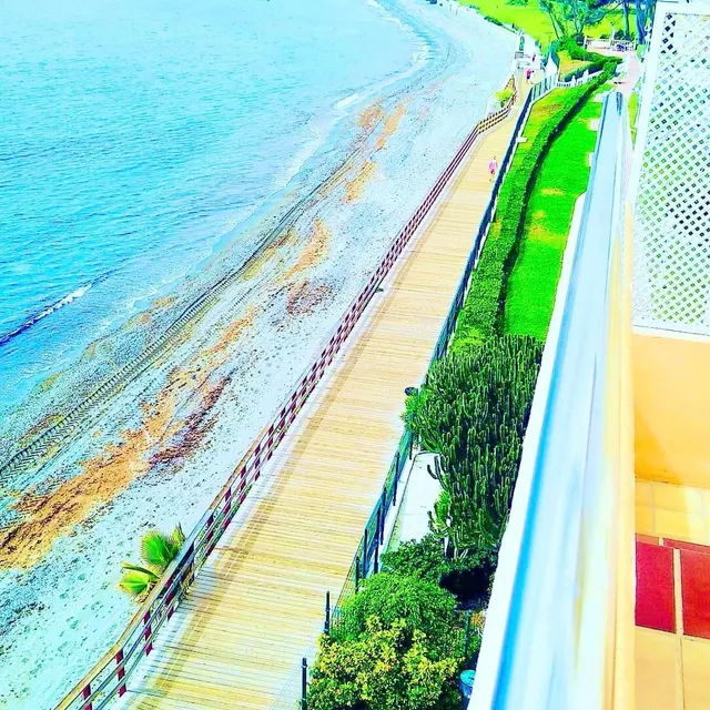 Estudio Exclusivo en Primera Línea de Playa con Licencia Tur - foto 3