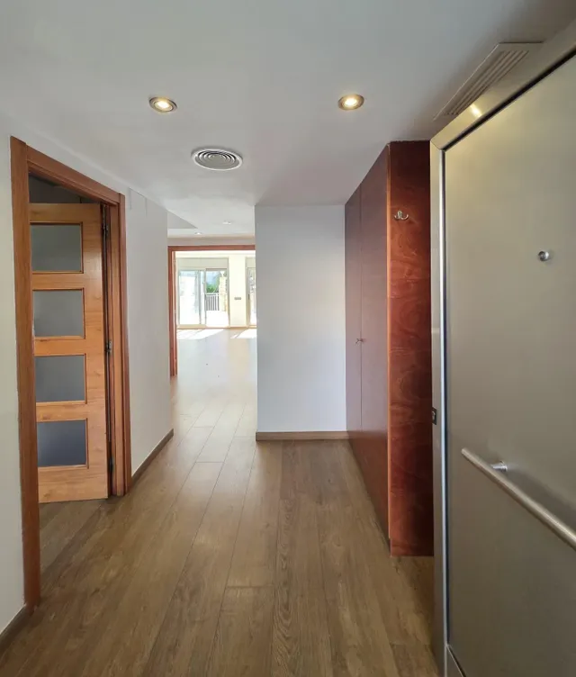 CASA CON JARDIN DE 4 habitaciones EN BARENYS — 12