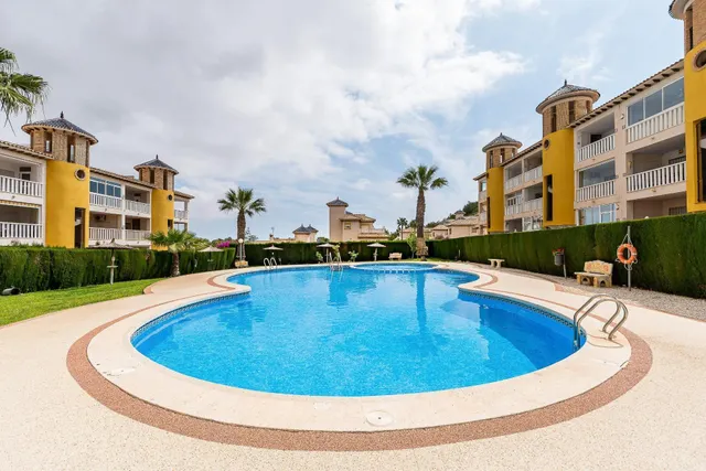 Ático 2 habitaciones 77m² en venta - Villamartin — 28