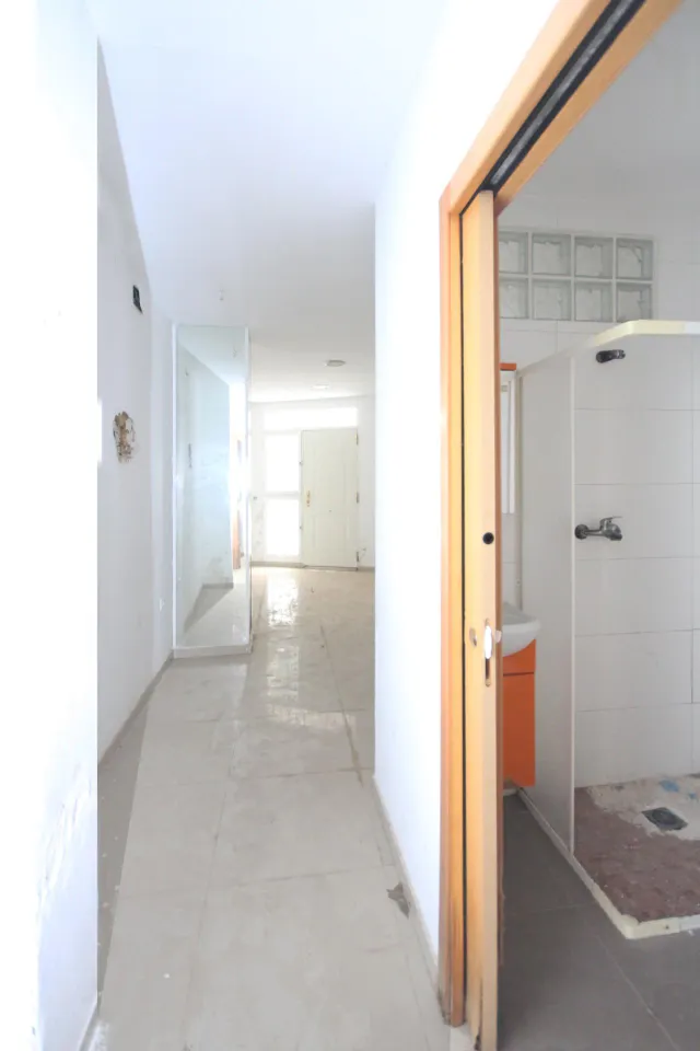 Bajo en esquina para convertir en vivienda o negocio en Alaquàs. con informe de arquitecto — 15
