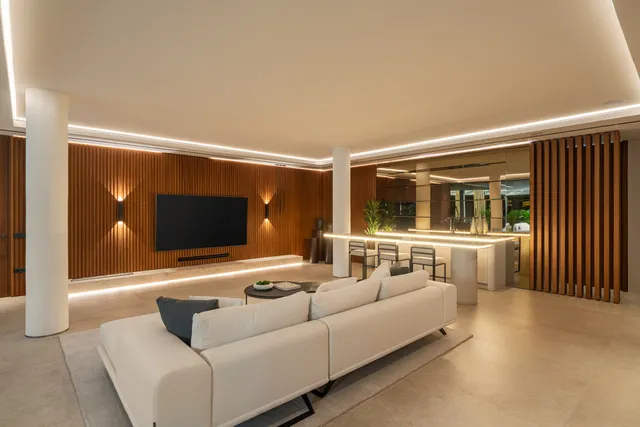 Chalet 6 habitaciones 771m² en venta - Costa del Sol — 27