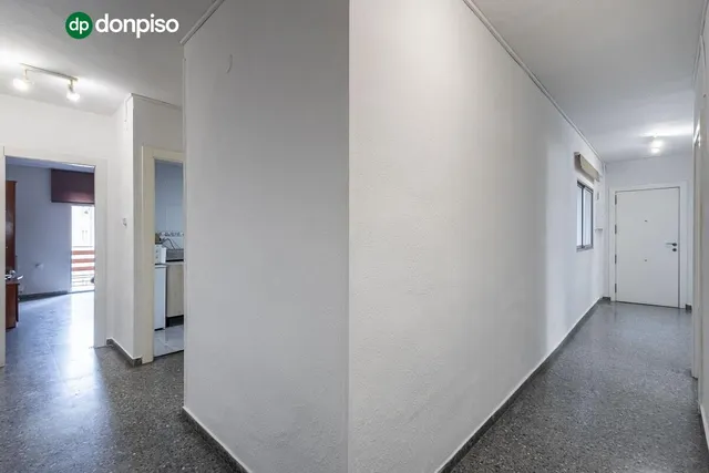 Piso amplio y luminoso en Ronda–Arabial — 19