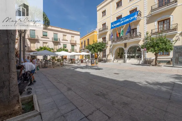 Oportunidad de Inversión en Local Comercial en el Centro de Almuñécar — 14