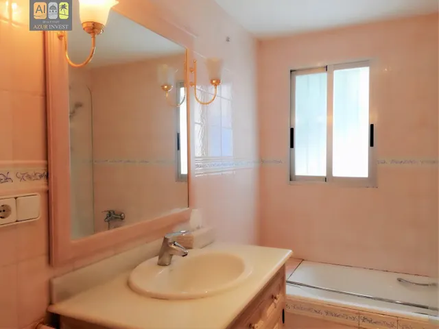 Dos adosados con terreno y piscina privada en Altea La vella — 20