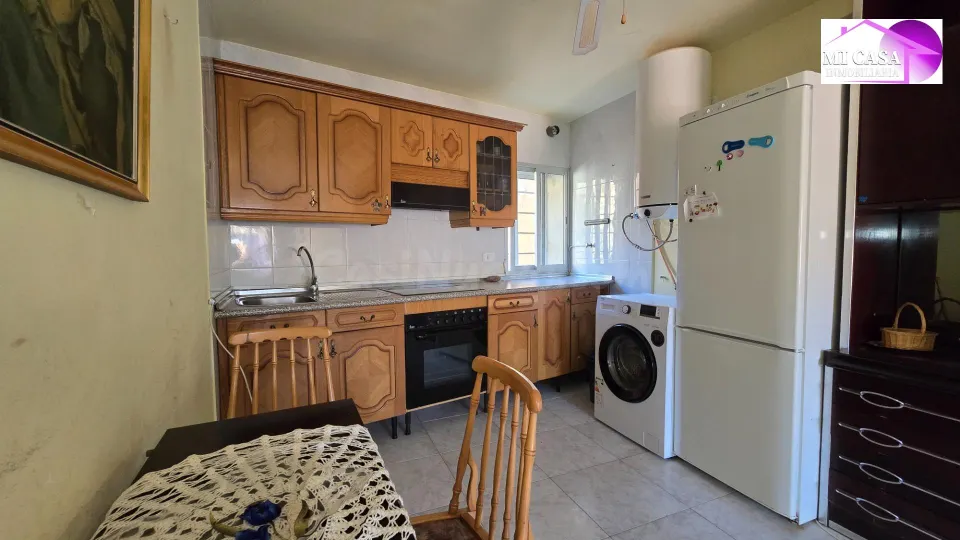 Casa en villarroya con terraza, trastero y vistas
