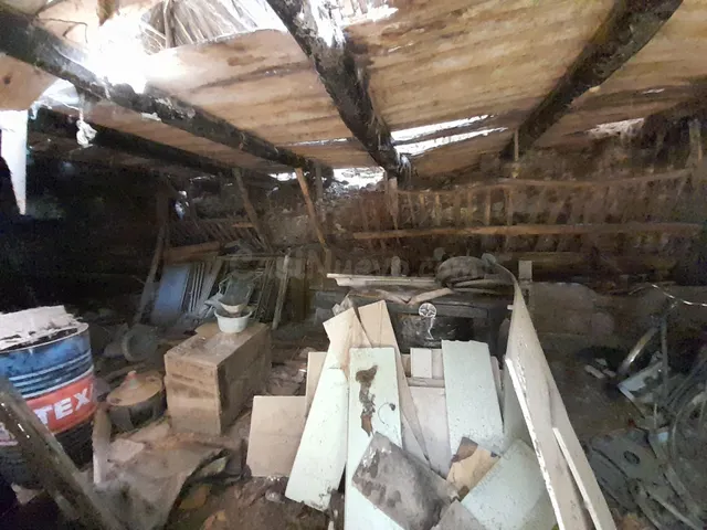 CASA DE PIEDRA PARA REFORMAR CON PATIO Y TERRENO EN ALMAZCAR - foto 4