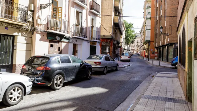Apartamento en venta en Calle Antonio Agustín, pleno centro de Zaragoza — 28