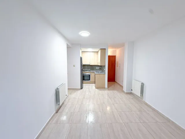 Piso de 2 dormitorios con ascensor en Figueres — 20