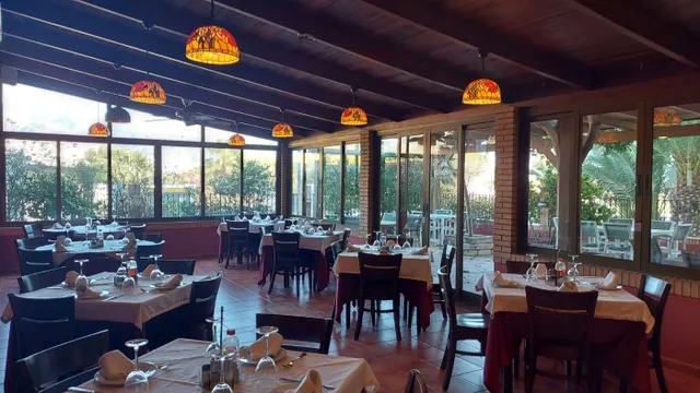 casa, restaurante y parcela en venta en la zona de santo domingo — 28