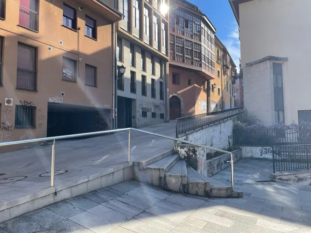 SE VENDE PLAZA GARAJE DOBLE — 12