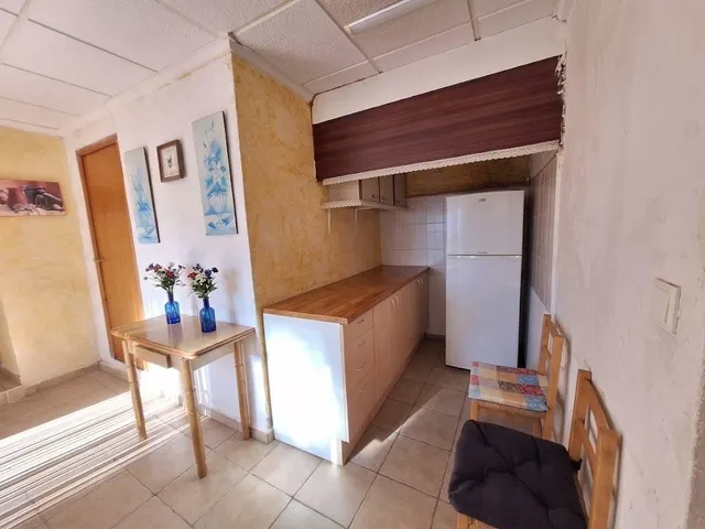 ¡Chalet con piscina a 858 €/m2!  4.000 m2 de parcela, 4 dormitorios y espacio para otra vivienda de 90 m2 — 35