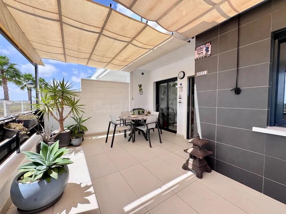 Casa 3 habitaciones 123m² en venta - Lomas de Cabo Roig