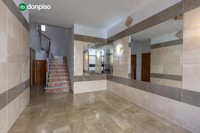 Amplio y luminoso piso de 3 dormitorios listo para entrar a vivir junto al metro de Albolote — 34