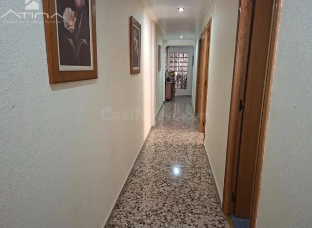 Piso con patio en Gandia — 2