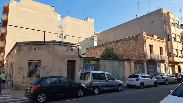 Edificio 186m² en venta - Zona Poble - foto 2
