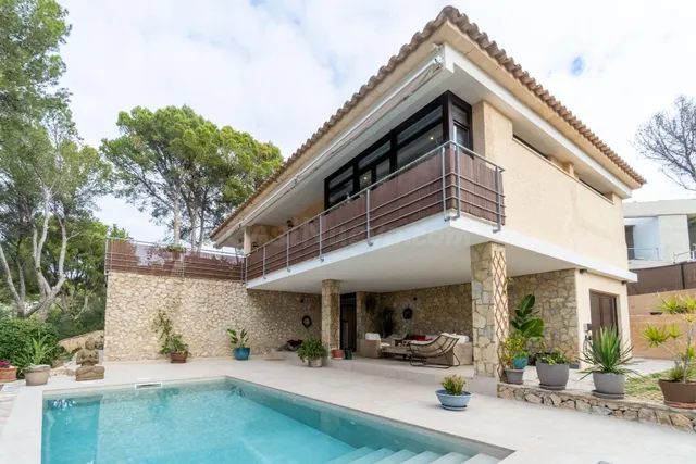 Casa independiente con vistas y piscina - foto 4