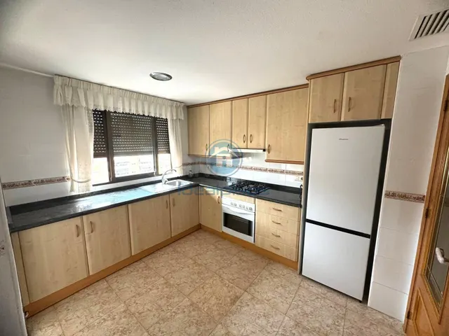 Vivienda en alquiler con piscina, garaje y terraza en Vistah - foto 2