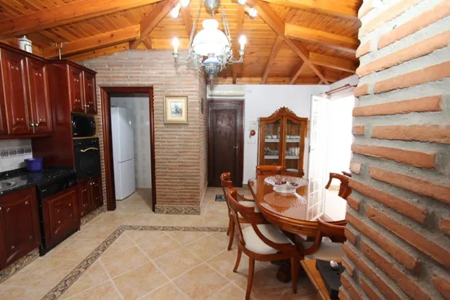 villa independiente 1º linea de playa cabopino — 20