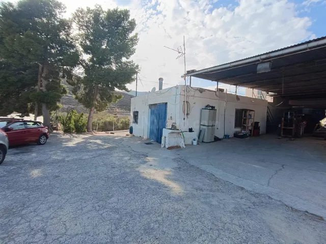 Casa, 2 fincas y dos naves en venta en Berja - foto 3
