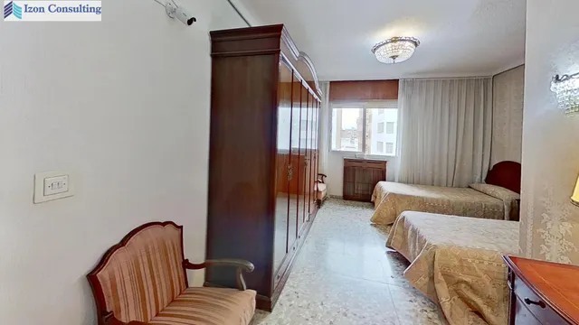 amplia vivienda con vistas al Altozano y plaza de garaje — 17