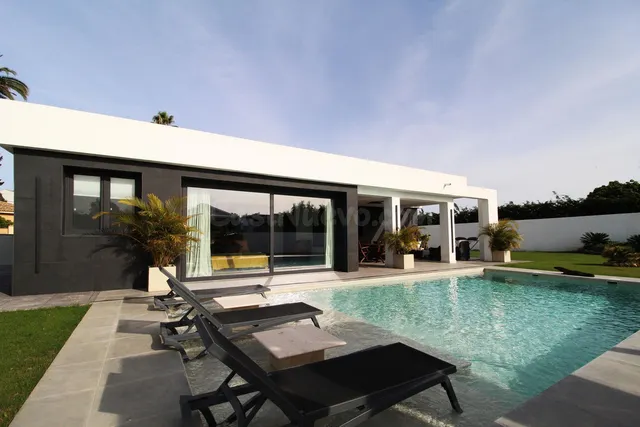 Chalet 3 habitaciones 212m² en venta - Marbella