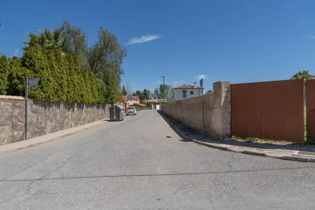 Magnífico solar de 1.002 m2 destinado a chalets individuales en la Urbanización Molino Ato de Otura — 9