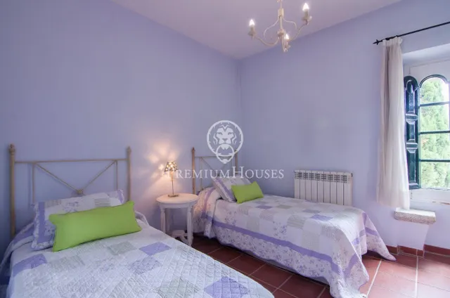 Masía céntrica en venta en Orrius, con negocio en funcionamiento (hostelería) — 30