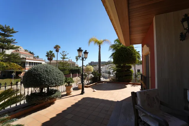Villa 8 habitaciones 734m² en venta - Campoamor — 35
