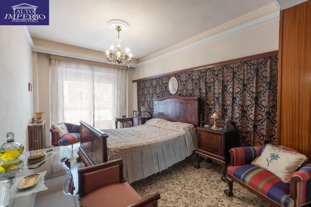 Amplia vivienda en pleno centro de Granada — 14