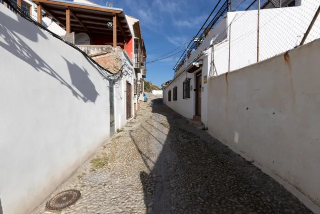 Terreno urbano en venta - Albaycin — 12