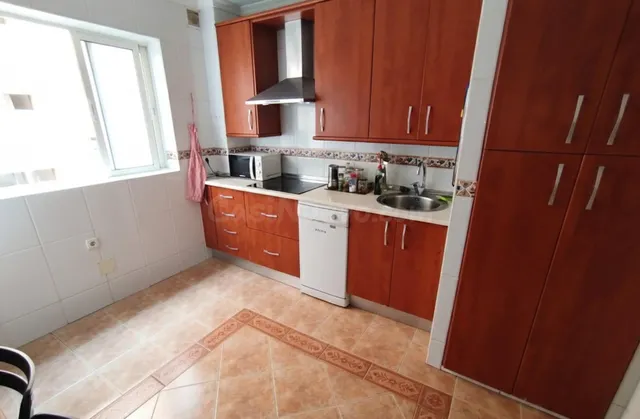 Piso de 4 dormitorios en zona Carlos Haya — 2