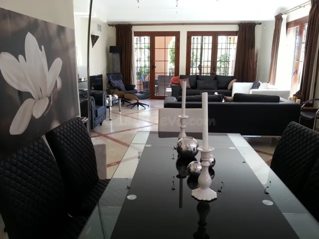 Villa 3 habitaciones 450m² en alquiler - Costa Del Sol - foto 4