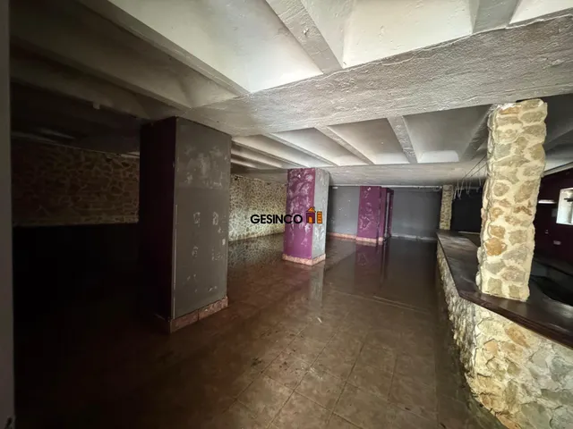 Local comercial en venta en Playa de Gandía - Oportunidad para reformar — 2