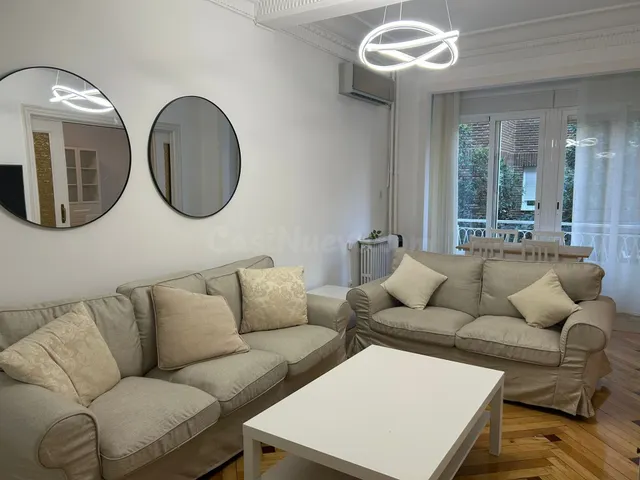 Piso 3 habitaciones 159m² en alquiler - Argüelles - foto 2