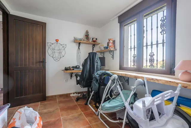 Casa con parcela en perfecto estado — 41