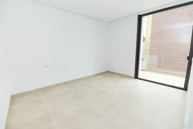 DOS ESPECTACULARES VILLAS RECIÉN TERMINADAS EN EL CENTRO DE MARBELLA — 39