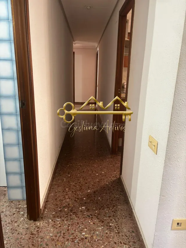 Piso amplio en zona Dos de Mayo — 3