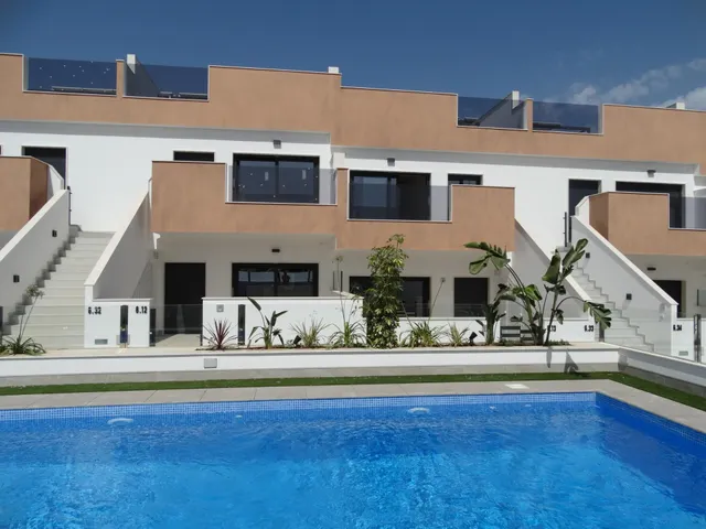 Bungalows de Obra Nueva con Solárium o Jardín en Pilar de la Horadada — 35