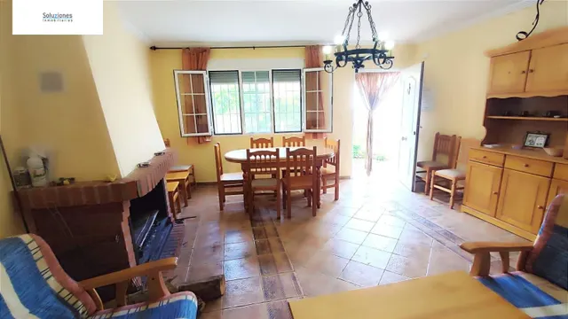 PLANTA BAJA DE CASA DE PUEBLO CON PATIO EN CUCHARAL — 8