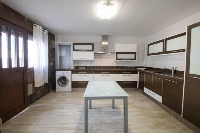 # CASA EN UNA SOLA PLANTA + GRAN SÓTANO EN GÜEVÉJAR - foto 4