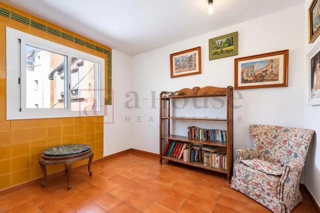 ÁTICO A REFORMAR CON BALCON EN LA VILA DE GRACIA — 12