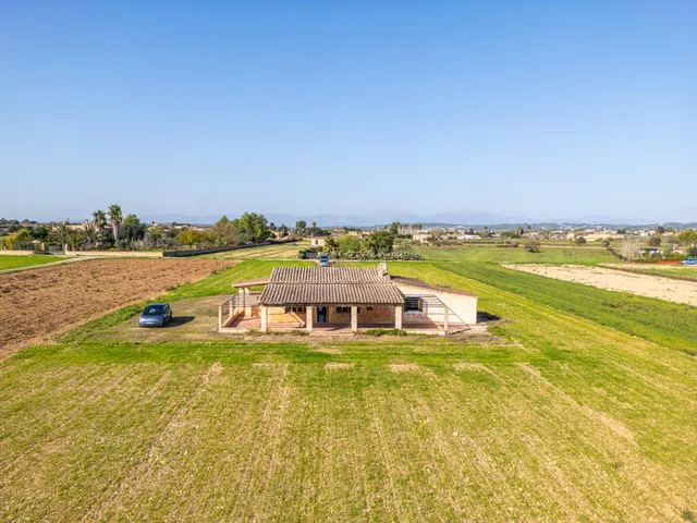 FINCA EN MONTUIRI CON VISTAS DESPEJADAS Y TERRENO LLANO CERCA DE LA CARRETERA PRINCIPAL — 39