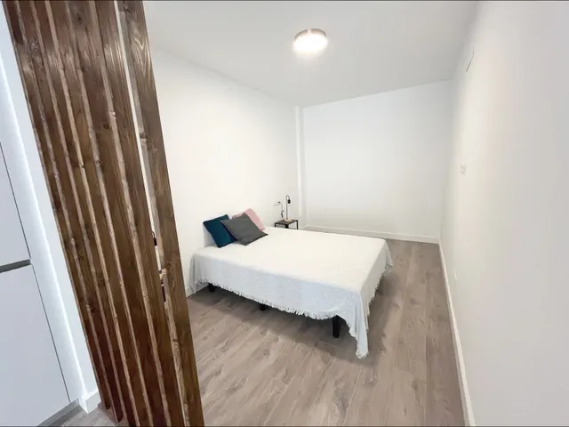 Precioso apartamento a a estrenar con patio. Entorno de calle Hilera. — 7
