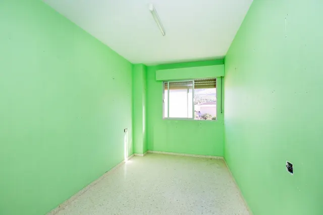 SE VENDE AMPLIO PISO EXTERIOR EN DÚRCAL GRANADA INCLUYE LOCAL — 12