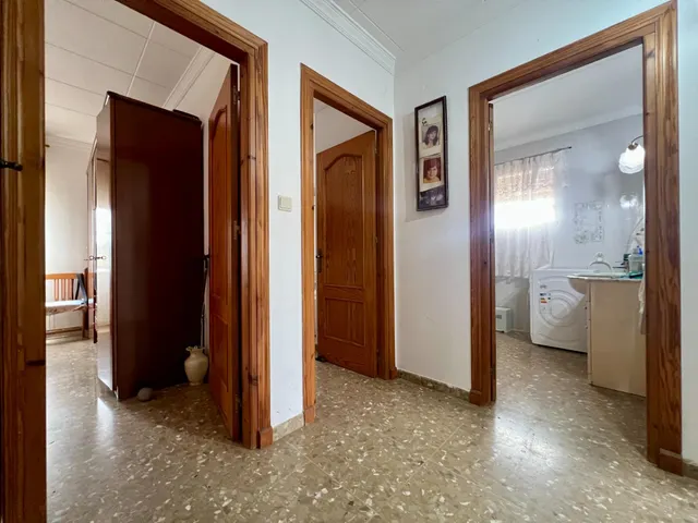 E.  FINCA CON PISCINA, HUERTO, POZO Y VIVIENDA DE 3 PLANTAS — 41